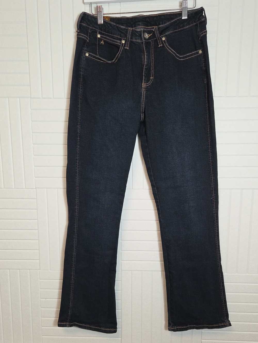 Aura Wrangler Dark Wash Bootcut Jeans Size 8